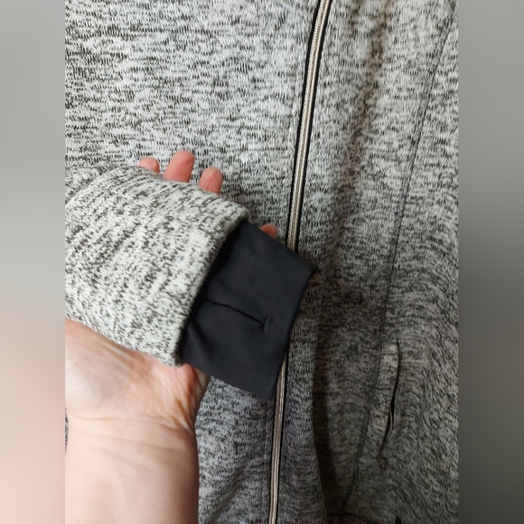 Calvin Klein Performance Zip Jacket - Picture 4 of 9